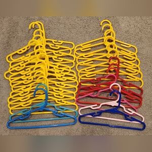 Set of 26 Kids Multicolored Plastic Hangers